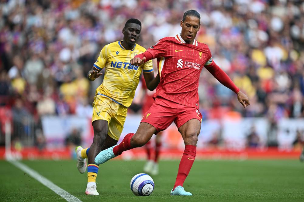 曼联旧将梅开二度：欧冠导演逆袭好戏，20场造17球太犀利